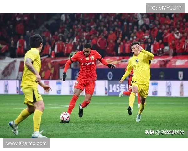 铲射自家大门乌龙失误三镇扳回一球十人新鹏城仍落后